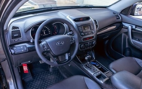 KIA Sorento II рестайлинг, 2013 год, 1 895 000 рублей, 13 фотография