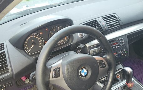 BMW 1 серия, 2006 год, 600 000 рублей, 3 фотография