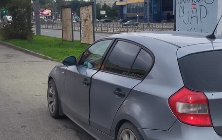 BMW 1 серия, 2006 год, 600 000 рублей, 5 фотография
