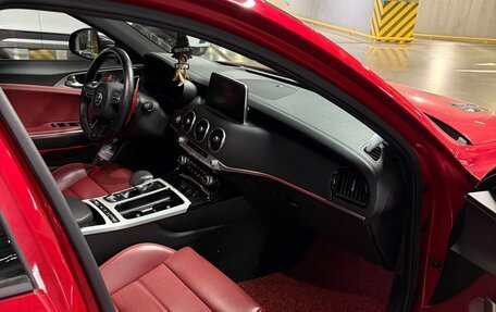 KIA Stinger I, 2020 год, 3 200 000 рублей, 17 фотография