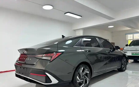 Hyundai Elantra, 2023 год, 1 423 069 рублей, 6 фотография