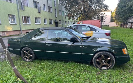 Mercedes-Benz E-Класс, 1993 год, 600 000 рублей, 6 фотография