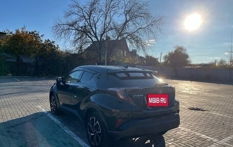 Toyota C-HR I рестайлинг, 2017 год, 1 650 000 рублей, 3 фотография