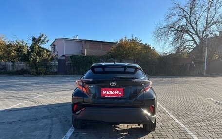 Toyota C-HR I рестайлинг, 2017 год, 1 650 000 рублей, 4 фотография
