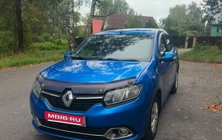 Renault Logan II, 2016 год, 620 000 рублей, 2 фотография