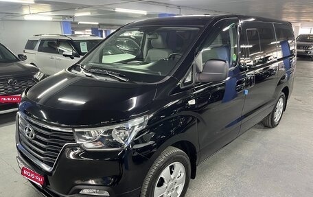 Hyundai Grand Starex Grand Starex I рестайлинг 2, 2019 год, 3 750 000 рублей, 1 фотография