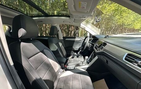 Volkswagen T-Roc I, 2023 год, 1 620 098 рублей, 10 фотография