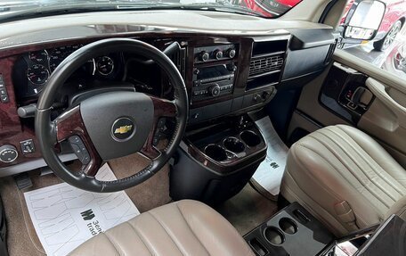 Chevrolet Express II, 2012 год, 8 950 000 рублей, 9 фотография