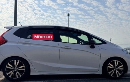 Honda Fit III, 2018 год, 1 600 000 рублей, 17 фотография