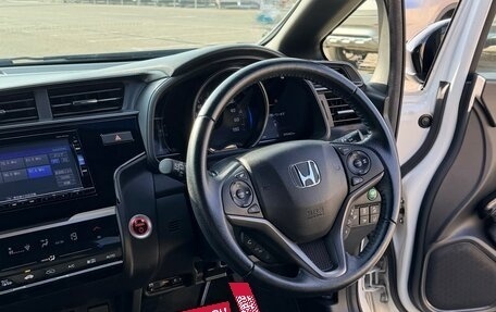 Honda Fit III, 2018 год, 1 600 000 рублей, 8 фотография