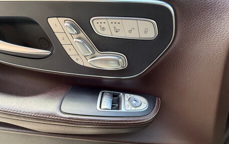 Mercedes-Benz V-Класс, 2017 год, 3 100 000 рублей, 10 фотография