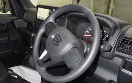 Daihatsu Hijet, 2024 год, 920 000 рублей, 3 фотография