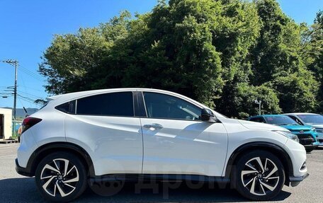 Honda Vezel, 2018 год, 1 850 000 рублей, 7 фотография