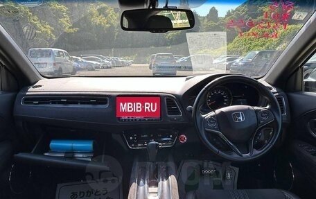 Honda Vezel, 2018 год, 1 850 000 рублей, 9 фотография