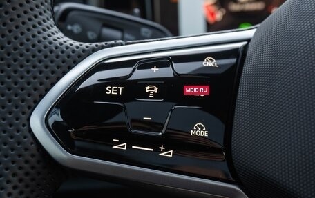 Volkswagen Tiguan, 2025 год, 5 500 000 рублей, 15 фотография