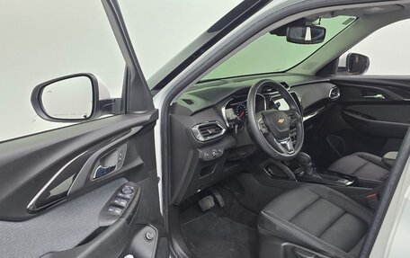 Chevrolet TrailBlazer, 2022 год, 1 550 000 рублей, 10 фотография