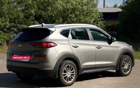 Hyundai Tucson III, 2019 год, 1 990 000 рублей, 6 фотография