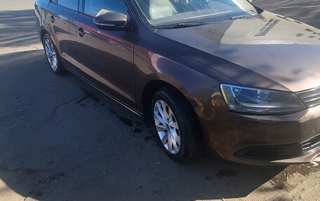 Volkswagen Jetta VI, 2014 год, 1 100 000 рублей, 6 фотография