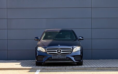 Mercedes-Benz E-Класс, 2020 год, 2 955 000 рублей, 2 фотография