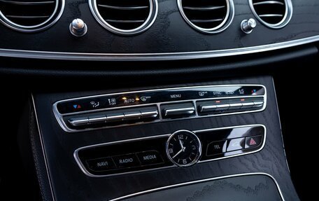 Mercedes-Benz E-Класс, 2020 год, 2 955 000 рублей, 17 фотография