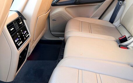 Porsche Cayenne III, 2018 год, 6 990 000 рублей, 15 фотография