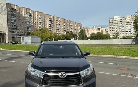 Toyota Highlander III, 2015 год, 3 000 000 рублей, 1 фотография