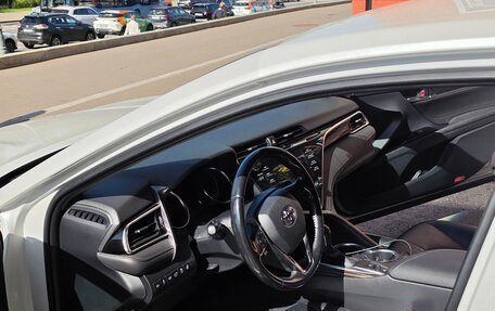 Toyota Camry, 2020 год, 2 450 000 рублей, 7 фотография