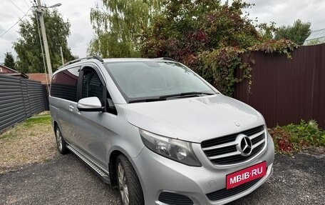 Mercedes-Benz V-Класс, 2016 год, 2 600 000 рублей, 2 фотография