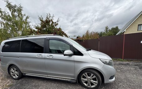 Mercedes-Benz V-Класс, 2016 год, 2 600 000 рублей, 4 фотография