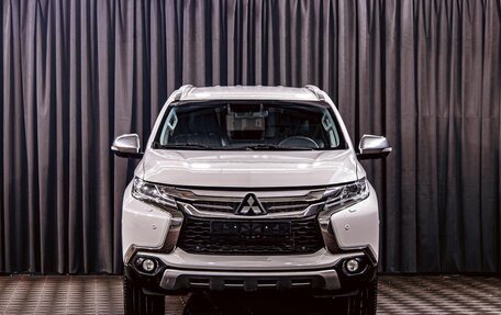 Mitsubishi Pajero Sport III рестайлинг, 2019 год, 2 515 000 рублей, 2 фотография