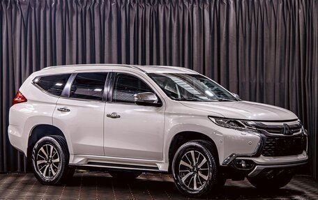 Mitsubishi Pajero Sport III рестайлинг, 2019 год, 2 515 000 рублей, 3 фотография