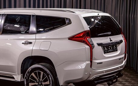 Mitsubishi Pajero Sport III рестайлинг, 2019 год, 2 515 000 рублей, 10 фотография