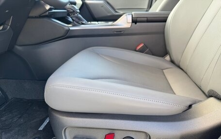Toyota RAV4, 2026 год, 4 050 000 рублей, 13 фотография