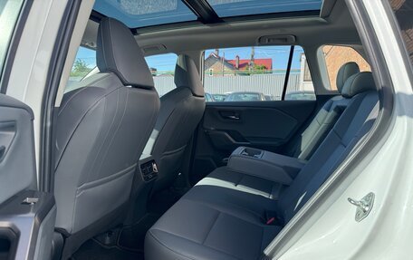 Toyota RAV4, 2026 год, 4 050 000 рублей, 25 фотография