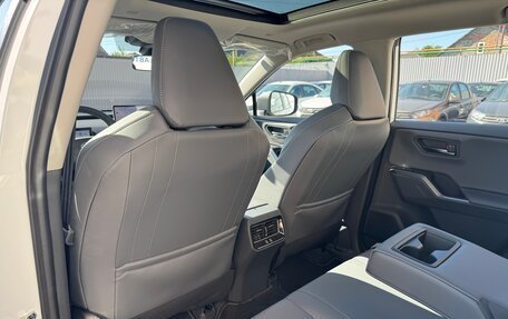 Toyota RAV4, 2026 год, 4 050 000 рублей, 27 фотография
