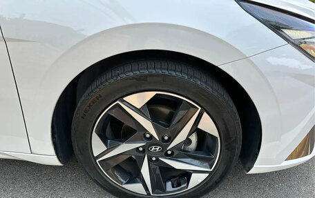 Hyundai Elantra, 2022 год, 1 700 000 рублей, 15 фотография