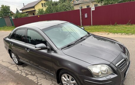 Toyota Avensis III рестайлинг, 2007 год, 735 000 рублей, 2 фотография