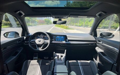 Volkswagen Golf VIII, 2022 год, 2 275 000 рублей, 7 фотография