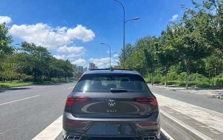 Volkswagen Golf VIII, 2022 год, 2 275 000 рублей, 4 фотография
