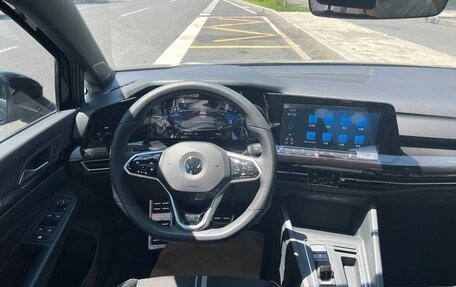 Volkswagen Golf VIII, 2022 год, 2 275 000 рублей, 8 фотография