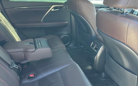 Lexus RX IV рестайлинг, 2020 год, 5 300 000 рублей, 17 фотография