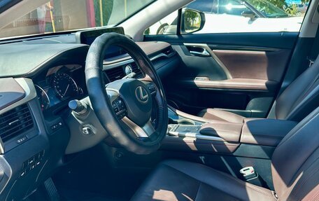 Lexus RX IV рестайлинг, 2020 год, 5 300 000 рублей, 16 фотография
