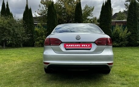 Volkswagen Jetta VI, 2014 год, 1 150 000 рублей, 2 фотография
