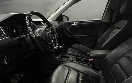 Volkswagen Tiguan II, 2018 год, 3 499 777 рублей, 19 фотография
