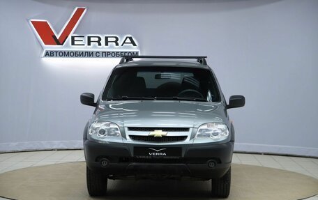 Chevrolet Niva I рестайлинг, 2017 год, 690 000 рублей, 2 фотография