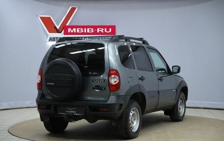 Chevrolet Niva I рестайлинг, 2017 год, 690 000 рублей, 5 фотография