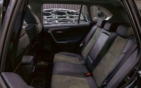 Toyota RAV4, 2021 год, 3 095 000 рублей, 18 фотография