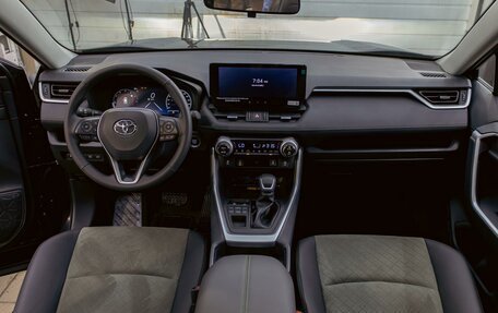 Toyota RAV4, 2021 год, 3 095 000 рублей, 16 фотография