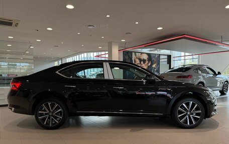 Skoda Superb III рестайлинг, 2025 год, 3 349 000 рублей, 6 фотография