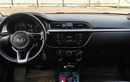 KIA Rio IV, 2018 год, 1 550 000 рублей, 5 фотография